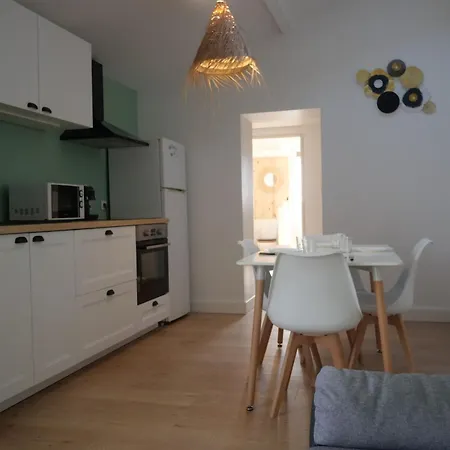 Le Beau Regard Paisible Et Familial